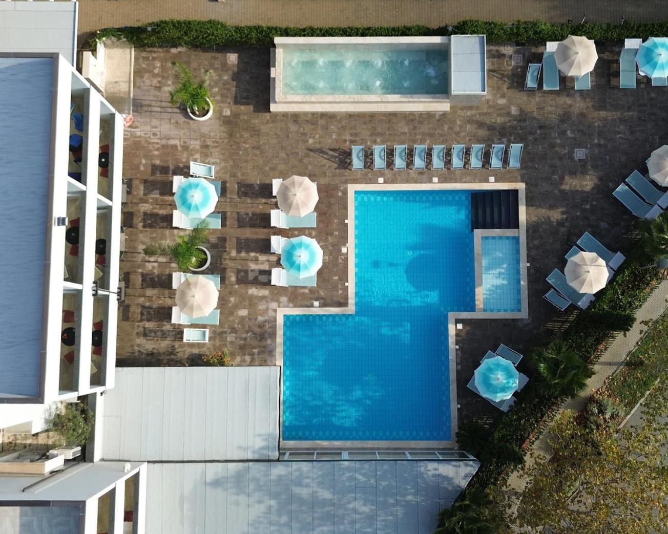 Golden Hotel มารินา ดิ เชชินา ภายนอก รูปภาพ